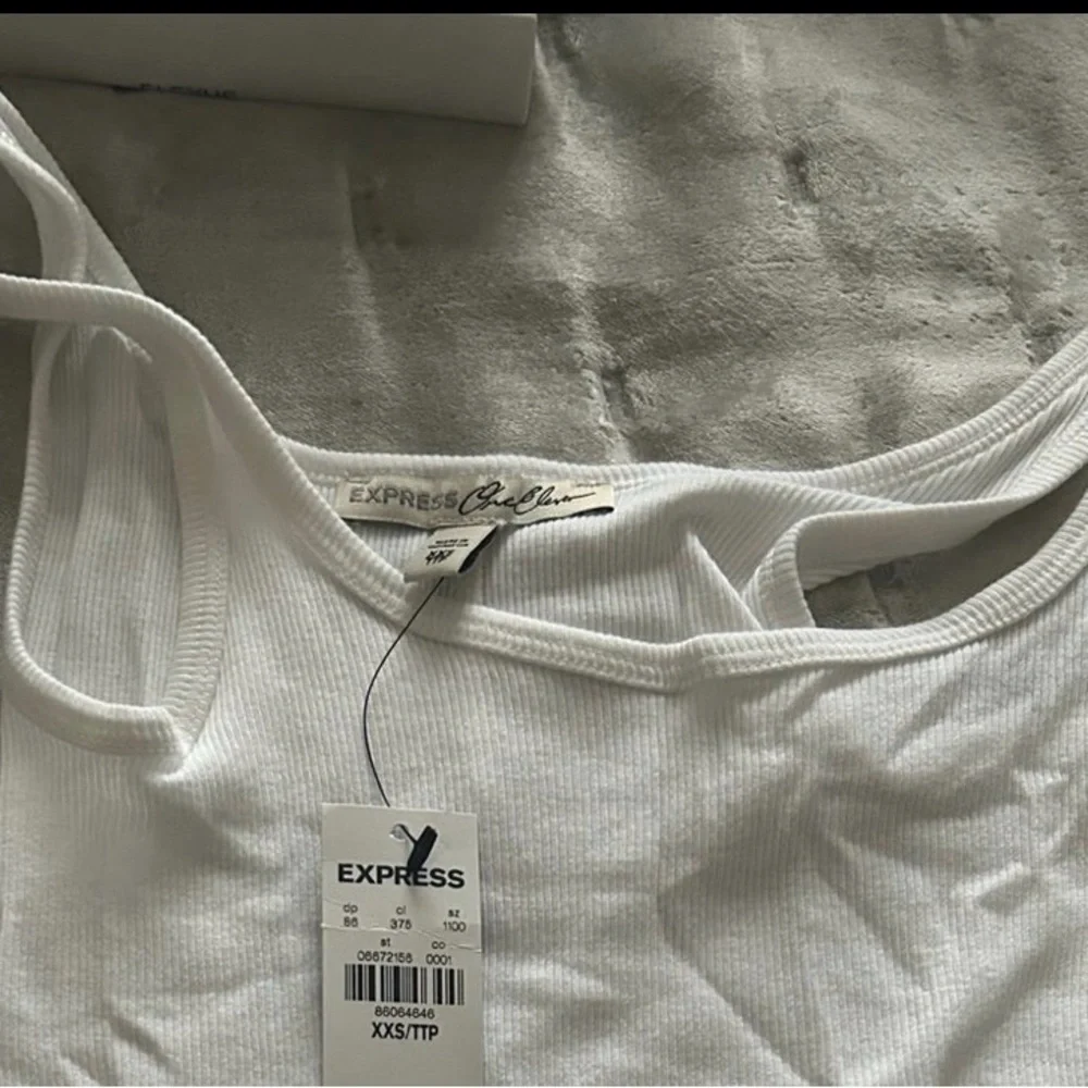 Express White Ribbed Tank Top - Picture 2 of 2